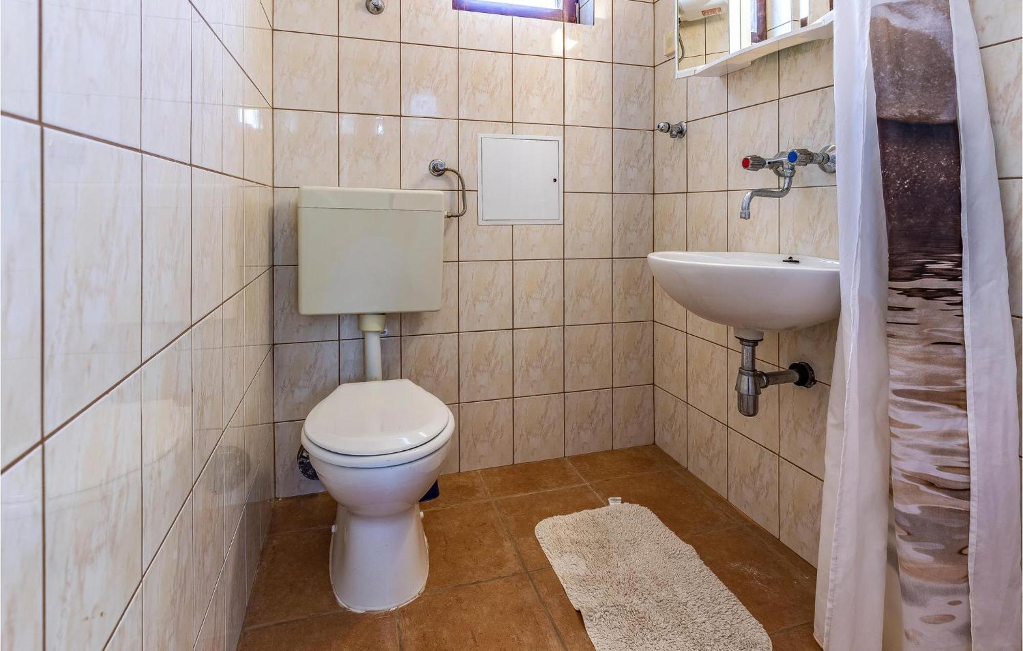 Nice Apartment In Pula With Kitchen Eksteriør bilde